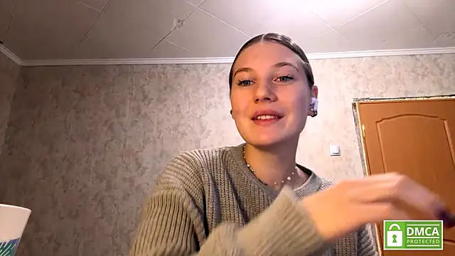 Jolievic online show from 04/16/26, 08:37