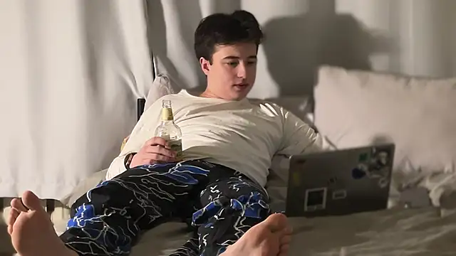 coolskum0 online show from 03/15/26, 05:52