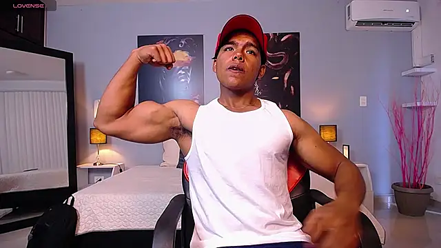 Snapshot of DanielHaloran chatting on 02/18/26, 08:27 DanielHaloran online show from 02/18/26, 08:27