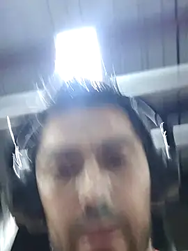 Snapshot of michell_veryhot chatting on 02/03/26, 02:53 michell veryhot online show from 02/03/26, 02:53