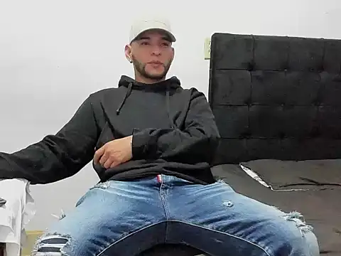 Snapshot of Tiger_job chatting on 02/02/26, 04:33 Tiger job online show from 02/02/26, 04:33