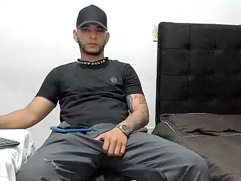 Snapshot of Tiger_job chatting on 02/05/26, 11:31 Tiger job online show from 02/05/26, 11:31