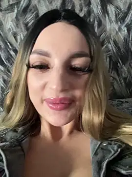 Snapshot of SashaPri chatting on 02/27/26, 01:44 SashaPri online show from 02/27/26, 01:44