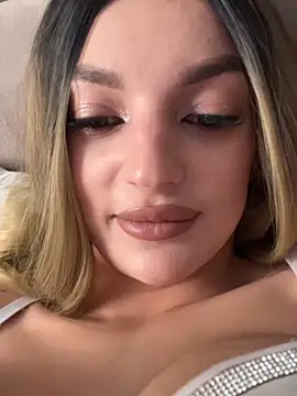 Snapshot of SashaPri chatting on 03/23/26, 03:16 SashaPri online show from 03/23/26, 03:16