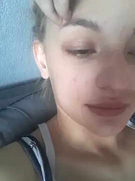Snapshot of SashaPri chatting on 05/18/26, 01:50 SashaPri online show from 05/18/26, 01:50