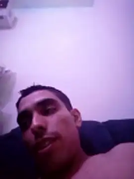 Snapshot of MRdxxx444 chatting on 05/18/26, 01:28 MRdxxx444 online show from 05/18/26, 01:28