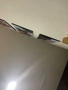 JuliaaVega online show from 04/02/26, 11:52