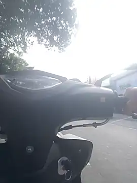 JuliaaVega online show from 04/23/26, 12:40