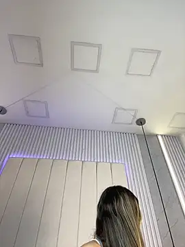 JuliaColemann online show from 02/26/26, 12:04