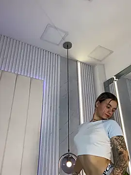 JuliaColemann online show from 03/21/26, 12:10