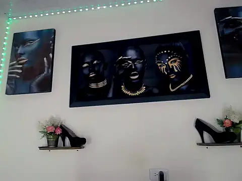 Tatoo Noah online show from 04/15/26, 09:48