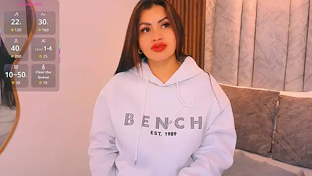 naomy smithxx online show from 04/22/26, 10:39