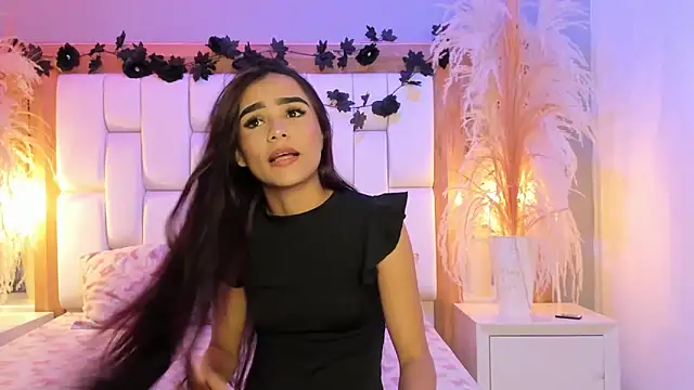 StefanyCondia online show from 02/05/26, 05:39