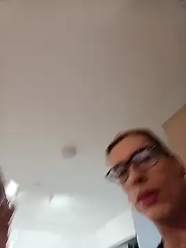 zoe hugeboobs online show from 02/21/26, 12:06