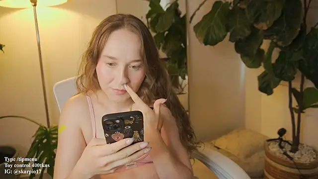 Scarlett NoirMuse online show from 03/20/26, 07:41