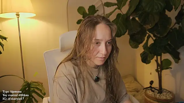 Scarlett NoirMuse online show from 03/22/26, 08:23