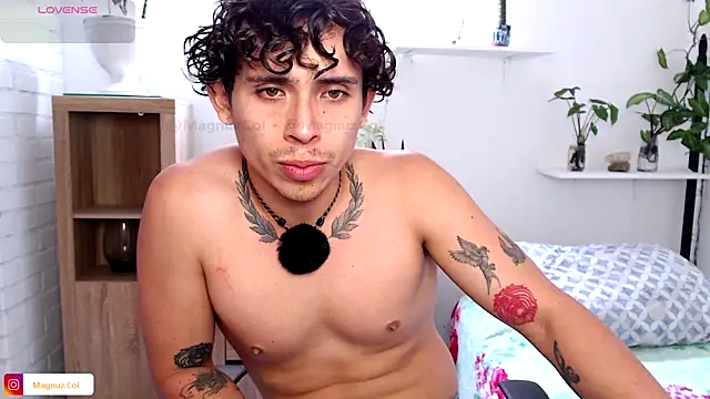 Magnuz Col online show from 04/19/26, 05:23