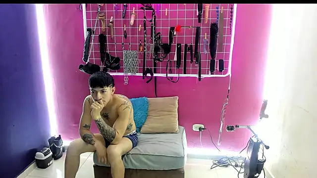 Slave Melany bdsm online show from 04/18/26, 12:42