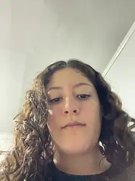 Snapshot of lizzy_luminair chatting on 02/02/26, 03:38 lizzy luminair online show from 02/02/26, 03:38