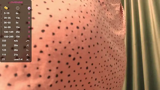 Snapshot of Hiaru_Cutie chatting on 12/29/24, 06:03 Hiaru Cutie online show from 12/29/24, 06:03