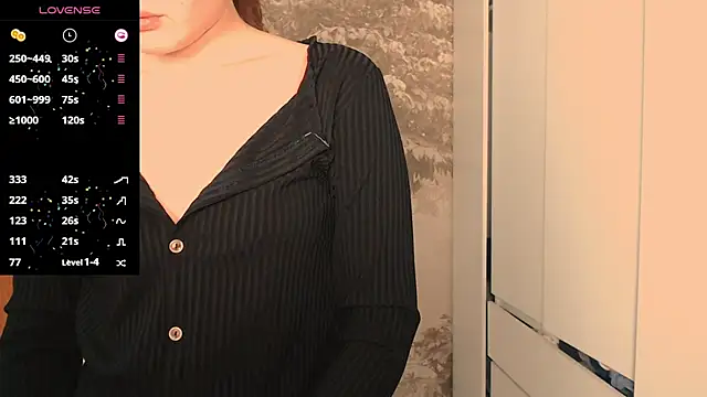 Snapshot of Hiaru_Cutie chatting on 11/05/25, 05:29 Hiaru Cutie online show from 11/05/25, 05:29