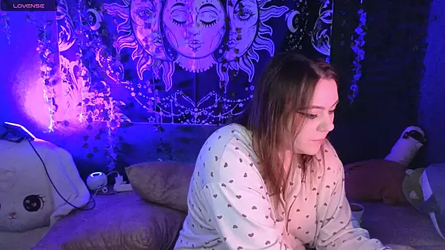 Snapshot of Marshmallowbeauty_ chatting on 02/15/26, 06:04 Marshmallowbeauty online show from 02/15/26, 06:04