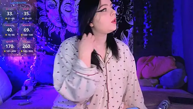 Snapshot of Marshmallowbeauty_ chatting on 03/01/26, 12:12 Marshmallowbeauty online show from 03/01/26, 12:12