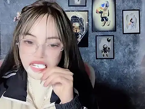 Suki 99 online show from 03/09/26, 04:00