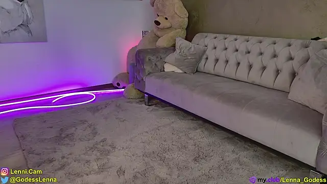 Lenna Godess online show from 09/13/25, 05:07