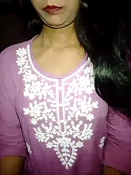 Ayesha Khan1 online show from 05/11/26, 12:11