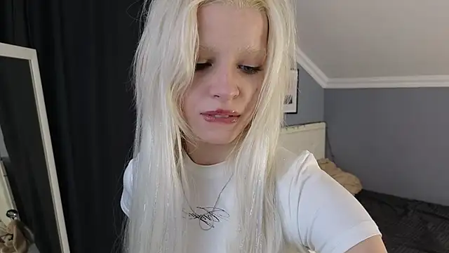 Naomi Demio online show from 03/13/26, 12:12