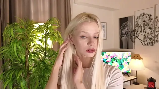 Snapshot of Naomi_Demio chatting on 06/05/26, 10:21 Naomi Demio online show from 06/05/26, 10:21
