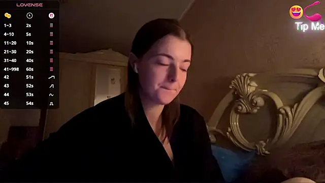 Snapshot of MistressBabe chatting on 02/27/26, 05:57 MistressBabe online show from 02/27/26, 05:57