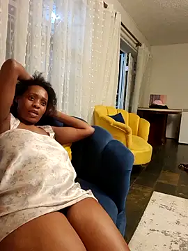 Barbieee1301 online show from 02/04/26, 07:20