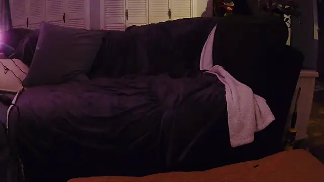 BusyB1983 online show from 03/11/26, 11:49