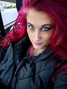 BusyB1983 online show from 04/21/26, 01:06