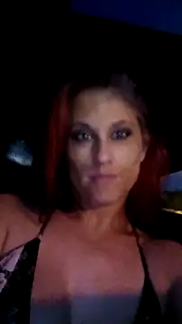 Snapshot of BusyB1983 chatting on 05/28/26, 01:36 BusyB1983 online show from 05/28/26, 01:36