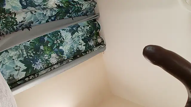 naughtiestgal online show from 04/20/26, 05:26