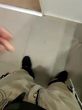 Snapshot of Halunja chatting on 01/19/26, 10:08 Halunja online show from 01/19/26, 10:08