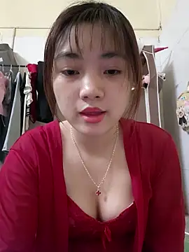 Pinks cool online show from 04/19/26, 02:49