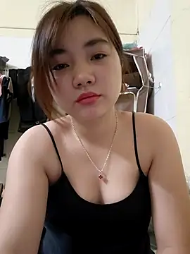 Snapshot of Pinks_cool chatting on 07/04/26, 07:36 Pinks cool online show from 07/04/26, 07:36