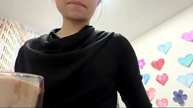 Snapshot of SweetMiaXO chatting on 02/20/26, 11:00 SweetMiaXO online show from 02/20/26, 11:00