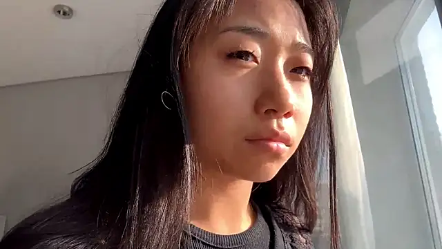 SweetMiaXO online show from 04/01/26, 10:07
