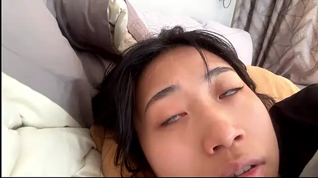 SweetMiaXO online show from 04/22/26, 10:11