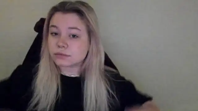 Snapshot of Lulu_Di chatting on 02/17/26, 12:18 Lulu Di online show from 02/17/26, 12:18