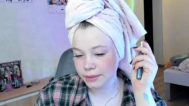 Lulu Di online show from 06/18/26, 08:46