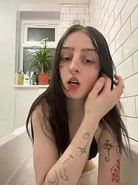 bellaxlauren online show from 04/19/26, 09:28