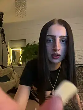 Snapshot of bellaxlauren chatting on 06/14/26, 09:50 bellaxlauren online show from 06/14/26, 09:50