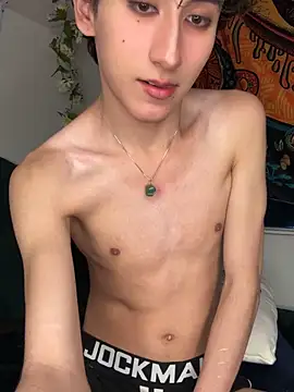 Snapshot of noynxz chatting on 02/04/26, 03:01 noynxz online show from 02/04/26, 03:01