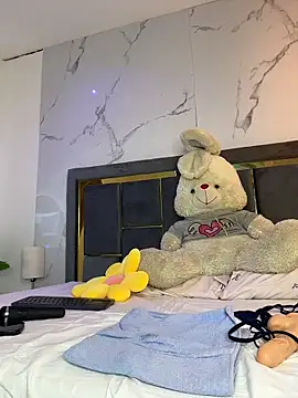 Doll Luna  online show from 03/10/26, 10:20